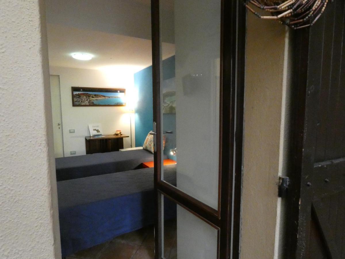 B&B MrCaruba Stintino Bagian luar foto