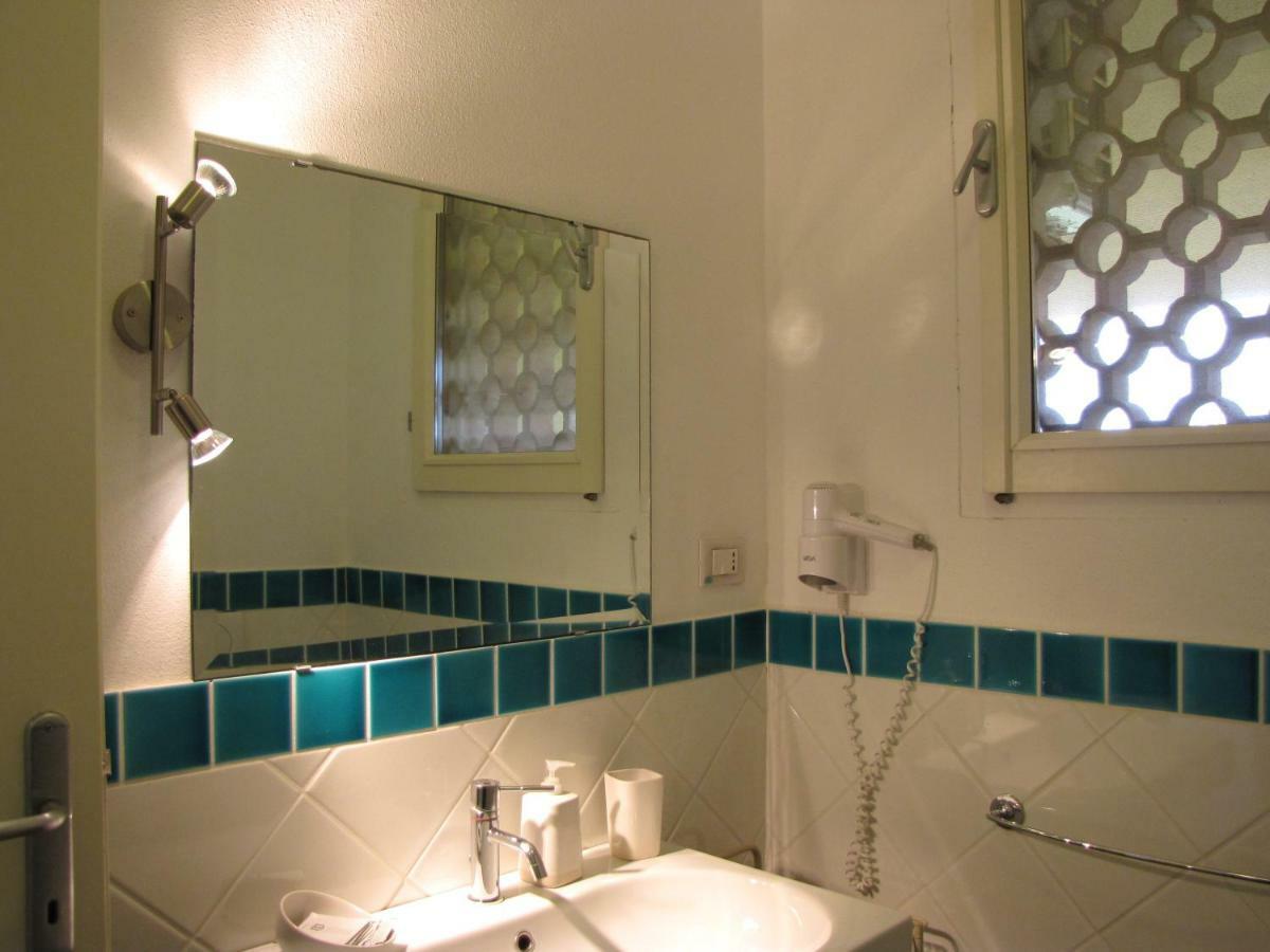B&B MrCaruba Stintino Bagian luar foto
